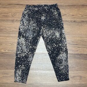 Lululemon Lab Revera Jogger Planet Surface Print Black White Size L
